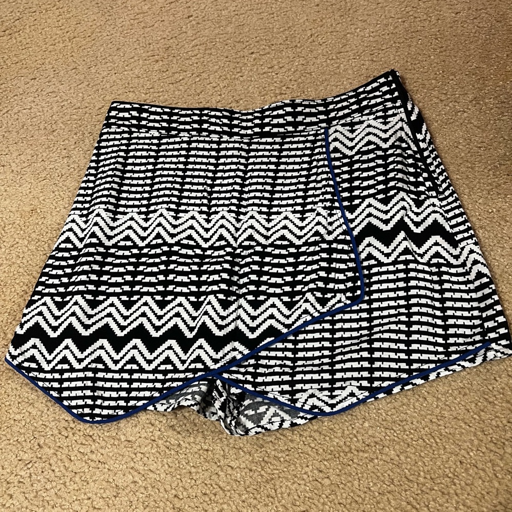 ‼️ Sold ‼️ Bebe Skort